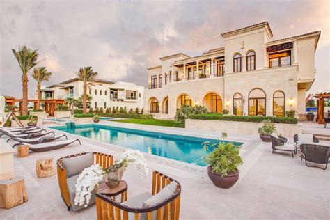 Mansions for sale in Dubai | Luxhabitat