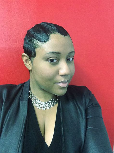 Fingerwaves on short relaxed hair. Setting lotion is used not gel Bob Haircut Curly, Wavy ...