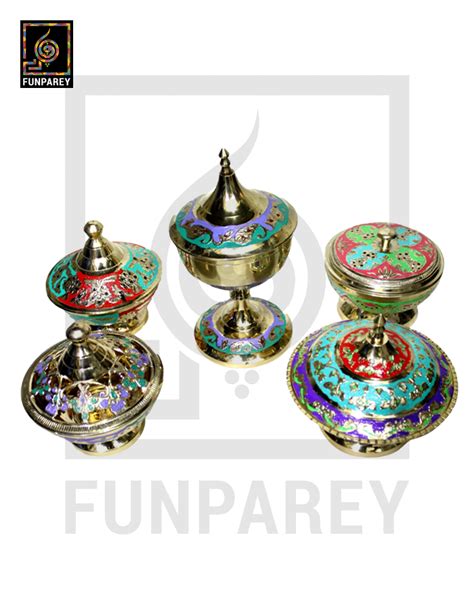 Handmade Decorative Brass Bowl with Lid Set (5 Pieces) - Funparey