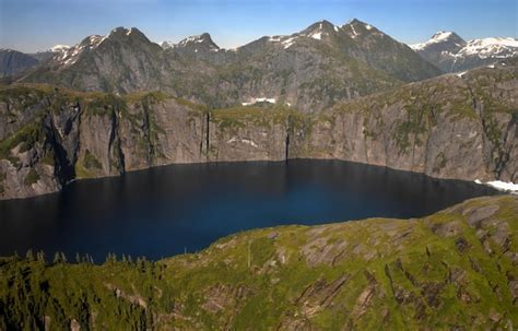 Premium Photo | Misty fjords ketchikan 0015