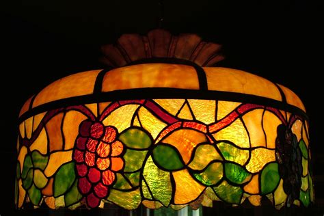 How To Identify Vintage Stained Glass - Vintage Render