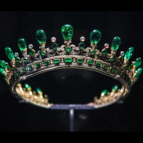 Victoria revealed stunning emerald jewels and the fife tiara join kensington palace exhibition ...