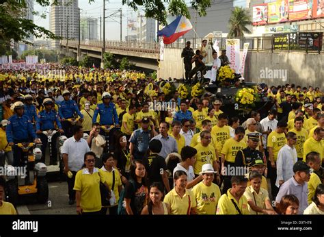 Edsa revolution hi-res stock photography and images - Alamy