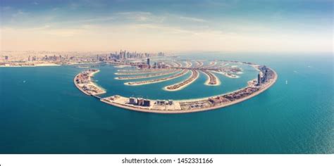 1,678 Aerial view of palm jumeirah Images, Stock Photos & Vectors ...