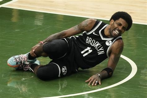 Kyrie Irving injured in Bucks' Game 4 playoff win over Nets - Los Angeles Times