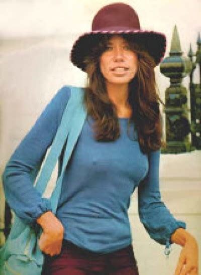 Carly Simon biography, birth date, birth place and pictures