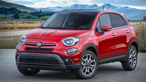 2020 FIAT 500X Buyer's Guide: Reviews, Specs, Comparisons