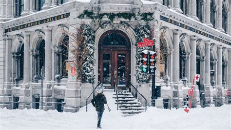 MTL Detours | Winter Charms of Old Montreal