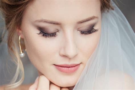 8 Soft Glam Wedding Makeup Looks and Tutorials for Brides