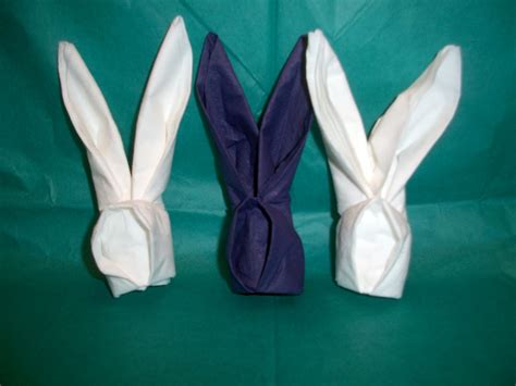 Pams Party & Practical Tips: Bunny Napkin Folding