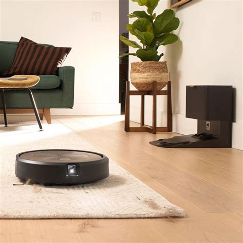 iRobot Roomba j9+ vs s9+