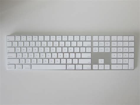 Apple Magic Keyboard With Numeric Keypad « Blog | lesterchan.net