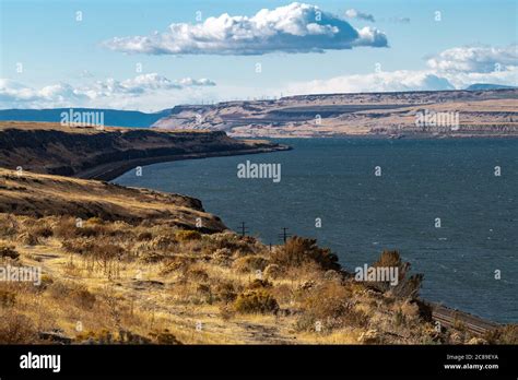 Columbia River close to Umatilla, Oregon Stock Photo - Alamy