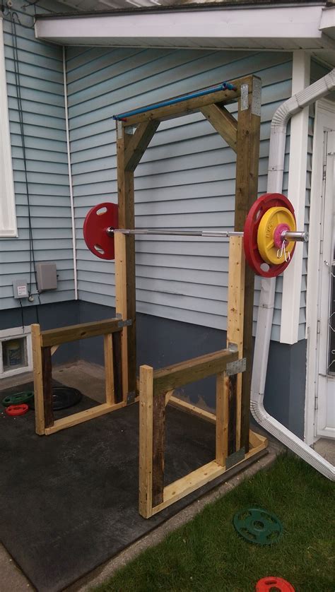 Homemade squat rack Home Made Gym, Diy Home Gym, Gym Room At Home, Home Gym Decor, Best Home Gym ...