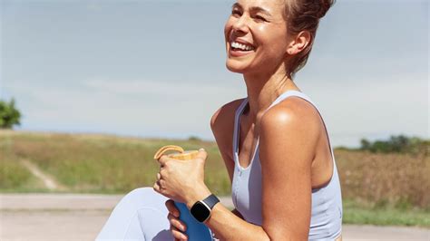 Fitbit Versa 2 vs Fitbit Versa 3: Which is the best fitness watch for ...