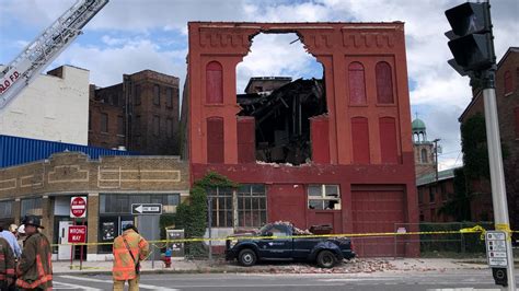 Vacant building partially collapses on Oak Street in Buffalo