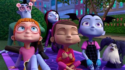 Vampirina Hauntley, Poppy Peepleson, and Bridget | Disney junior ...