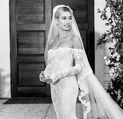 Hailey Bieber Has FINALLY Revealed Her Wedding Dress (& Epic Veil)