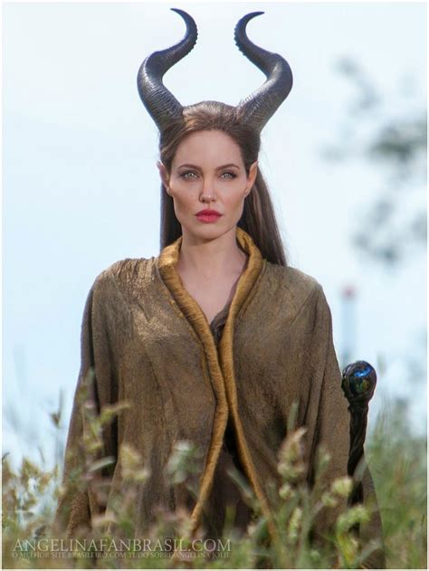 imgur.com | Maleficent cosplay, Angelina jolie maleficent, Maleficent costume