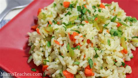 This Easy Rice Pilaf Recipe Makes The Perfect Side Dish - Mama Teaches