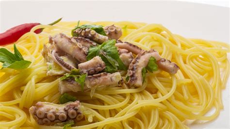 Easy Octopus Pasta Recipe 2023 - AtOnce