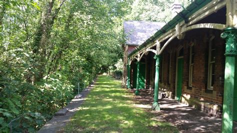 Chapeltown and Thorncliffe Railway station - Sheffield History Photos ...