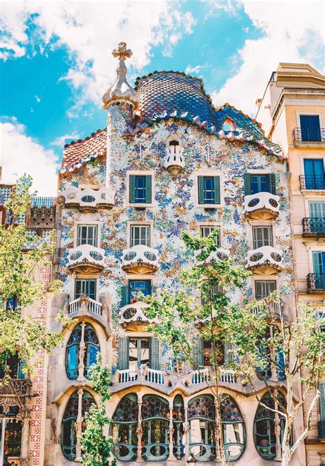 Casa Batlló, Barcelona. Architect: Antoni Gaudí : r/ArchitecturePorn