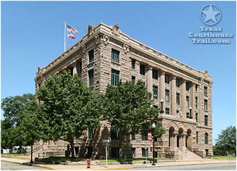 Lamar County Courthouse - Paris, Texas - Photograph Page 1