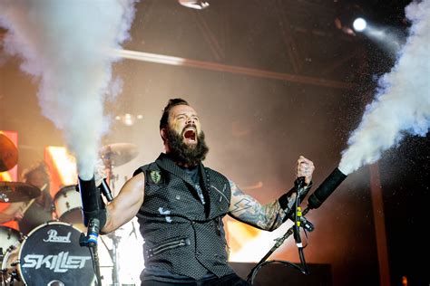 Skillet with Theory of a Deadman & Saint Asonia — CONCERT UPDATER