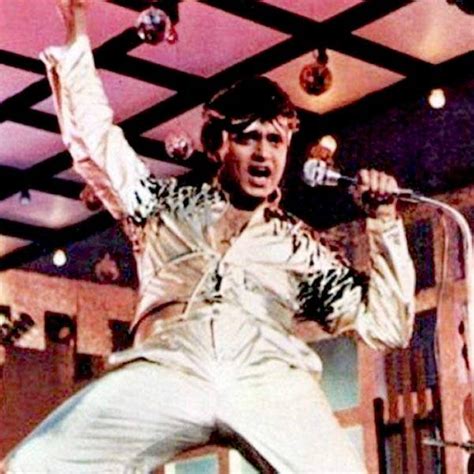 Birthday Special: Top 7 dance moves of Mithun Chakraborty you can copy for next dance party!