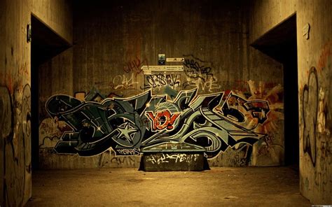 West Side Graffiti Wallpaper