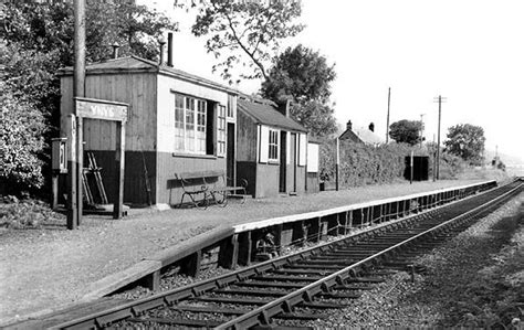 Disused Stations: Ynys Station | Station, Disused stations, Railway station