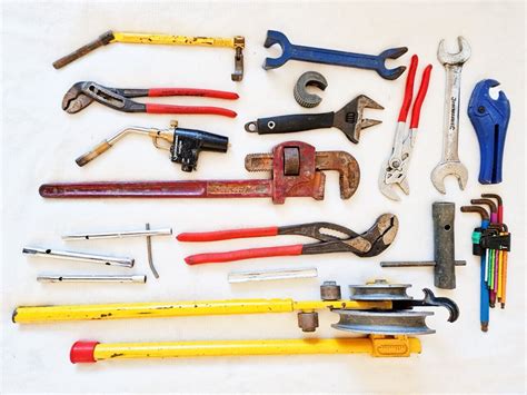 7 of the Best Plumbing Tools to Help You Grow