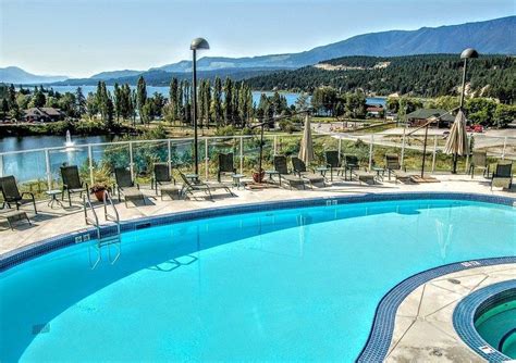 Heron Point at Invermere on the Lake | RedWeek