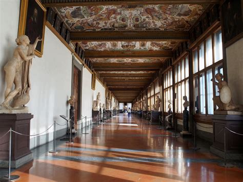 Uffizi Gallery, The Oldest Art Museum in Florence - Traveldigg.com