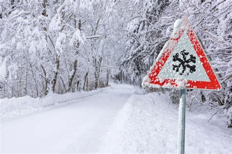 SNOW TRACKER: County by county snow map as Ireland braces for cold ...