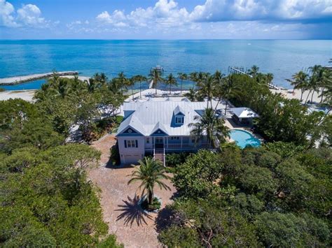 Pineapple Beach: 5 Bedroom Vacation Place for Rent in Islamorada ...