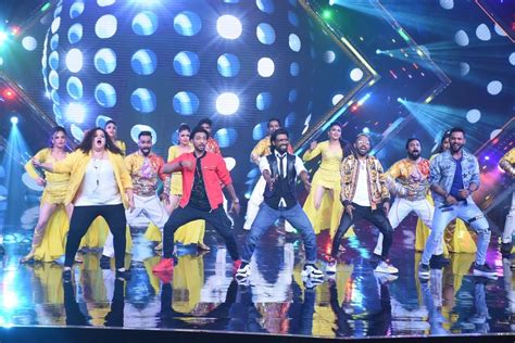 Mithun Chakraborty gets teary-eyed on Dance Plus 5 - India Today