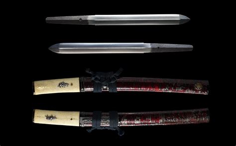 Late Muromachi Antique Tsurugi sword Attributed to Kinbo for sale ...