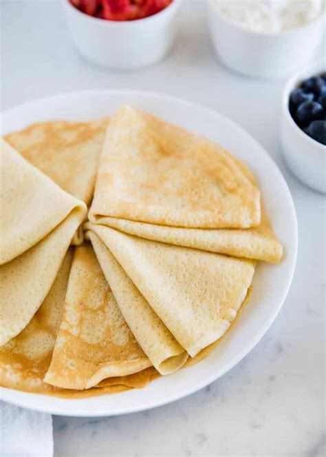 The perfect crepe recipe - SO EASY to make and completely delicious ...