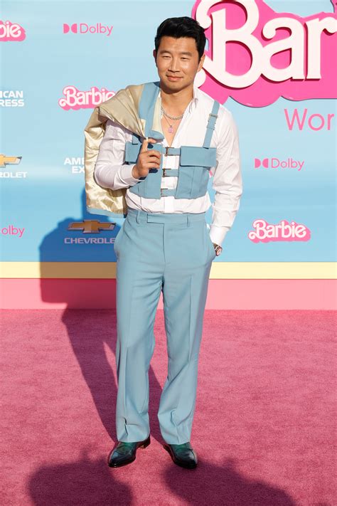 Barbie: Simu Liu revives the harness trend at the movie premiere - SparkChronicles