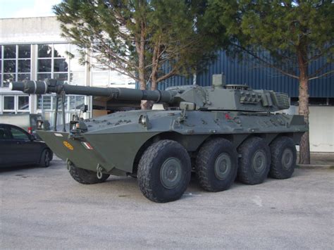 Wheels, no more tracks - Mobile Gun System vehicles in Canadian army ...