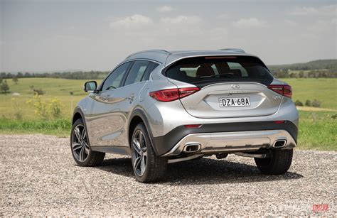 2019 Infiniti QX30 Sport review (video) - PerformanceDrive