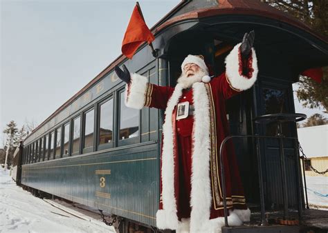 Victorian Christmas Train and Market, Wiscasset, Waterville and ...