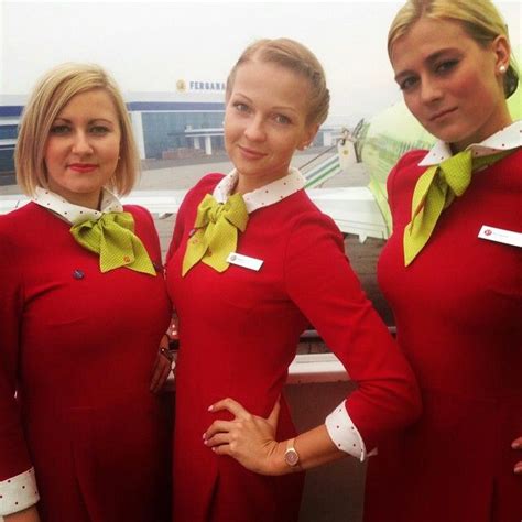 S7 Airlines stewardess crewfie @alesyakas | Airline cabin crew, Intelligent women, Cabin crew