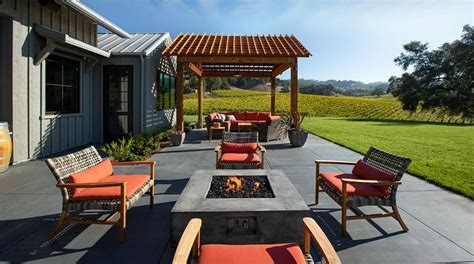 3 Healdsburg Wineries You Need To Visit