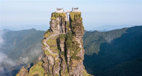 Fanjingshan Temple must be one of the most extreme temples in the whole ...