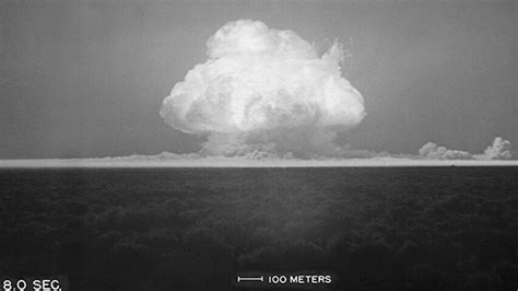 Manhattan Project scientists made atomic bombs dropped on Japan : Short ...