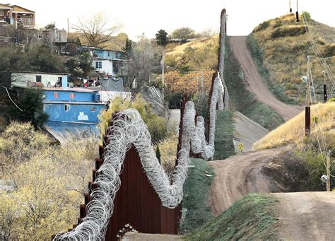 Desperation on the Arizona-Mexico border and the gap between politics ...