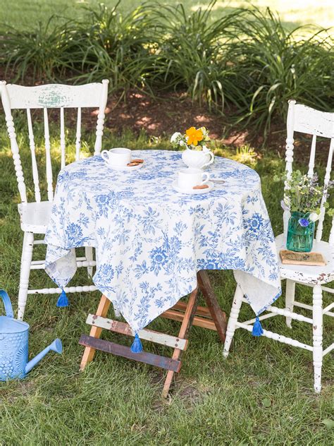 Felicity's Flowers Tablecloth | Linens & Kitchen, Tablecloths :Beautiful Designs by April Cornell